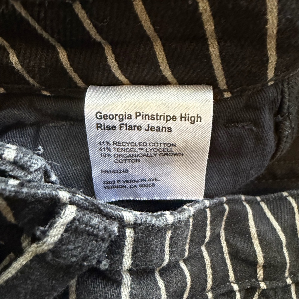 Reformation Georgia, pinstripe, high-rise Black and White Striped High Rise 26 - Picture 4 of 7